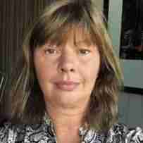 Mrs Jane Reynolds